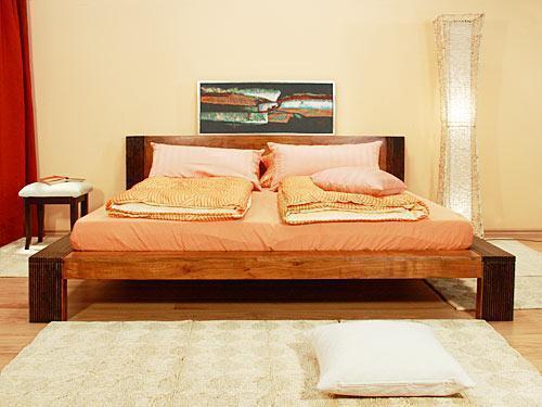 5 pc Bedroom Set 1 KingQueen Bed 2 Bedsides 1 Dresser 1 mirror frame 1 Sunrise Exports