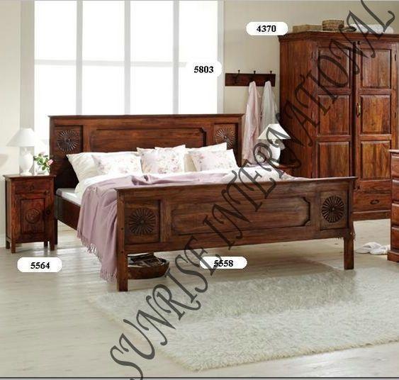 handmade wooden queen size double bed with carving Sunrise Exports